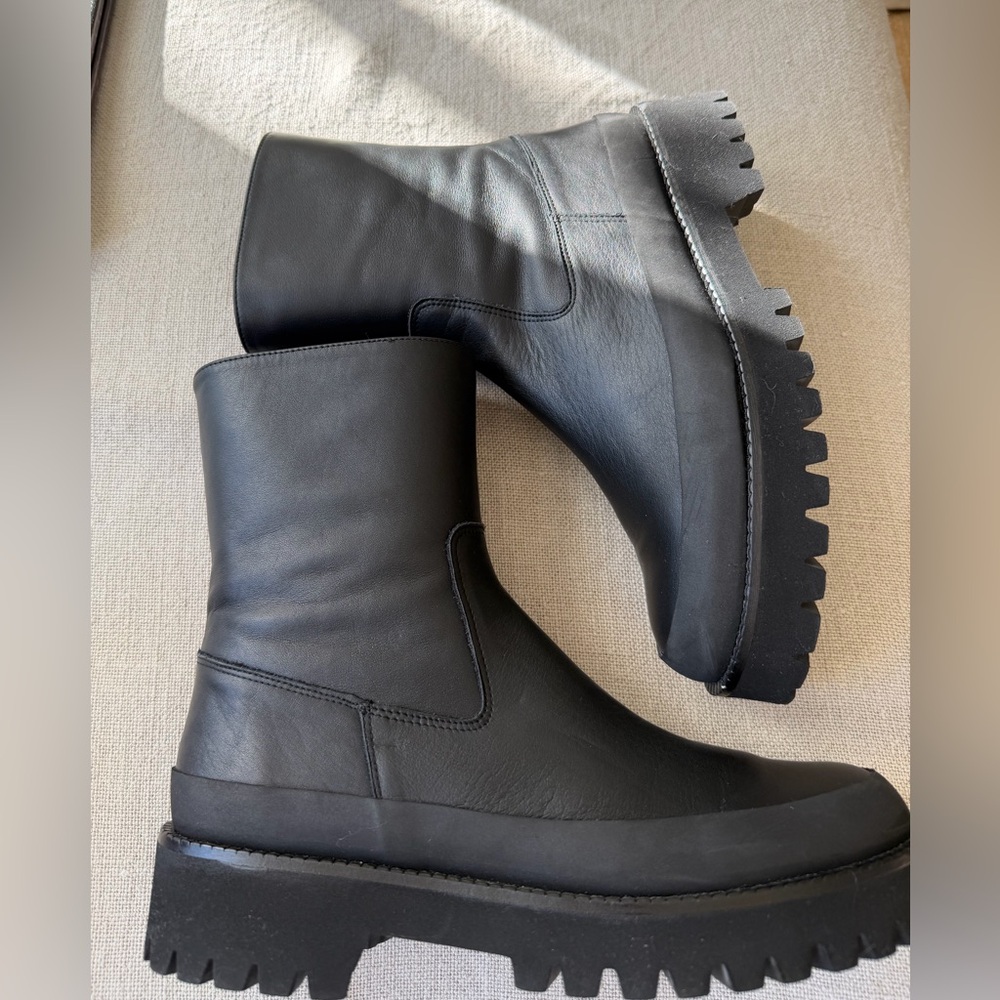 REVOLVE NWT Paloma Barcelo Combat Black Boot Day to evening elevate ❤️🌈 - Picture 10 of 12